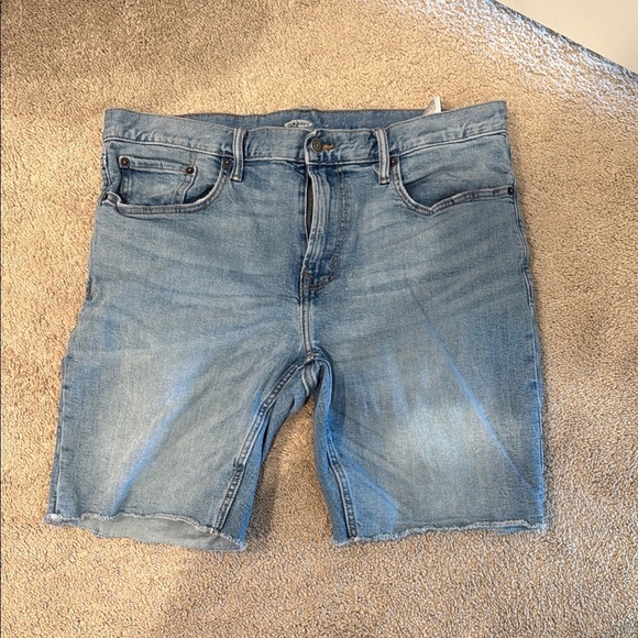 Old Navy Blue Jean Shorts Classic Style - Picture 1 of 2